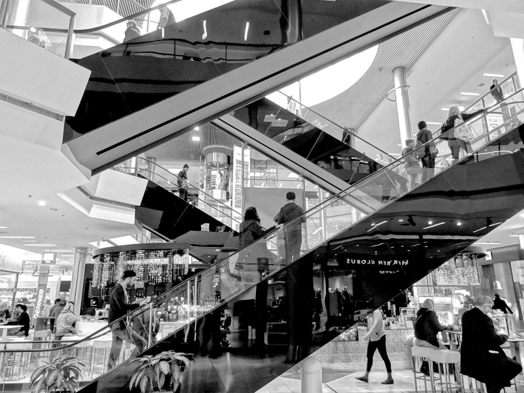 sinalização de emergência para shoppings